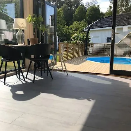 Villa Modern Large House In Stavern With Sea View, Close To Beaches, Large Garden And Pool Larvik