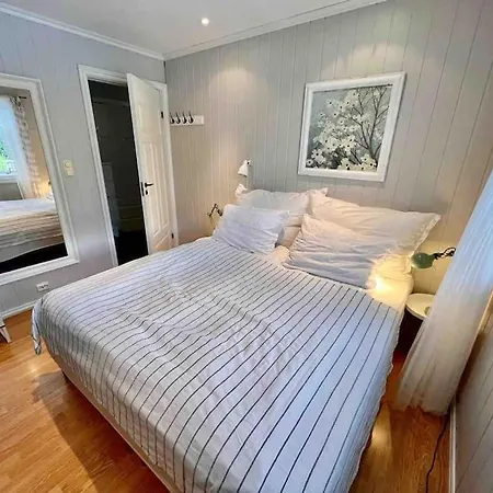 Villa Modern Large House In Stavern With Sea View, Close To Beaches, Large Garden And Pool *