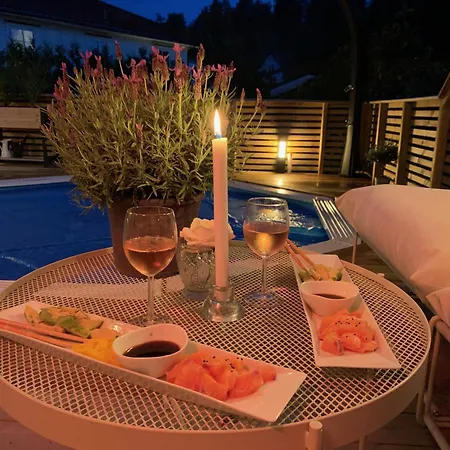Modern Large House In Stavern With Sea View, Close To Beaches, Large Garden And Pool Villa Larvik