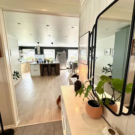 Modern Large House In Stavern With Sea View, Close To Beaches, Large Garden And Pool * Larvik