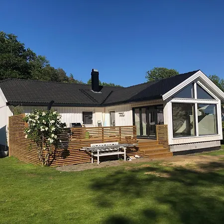Villa Modern Large House In Stavern With Sea View, Close To Beaches, Large Garden And Pool *