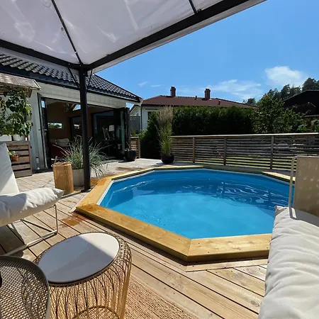 Villa Modern Large House In Stavern With Sea View, Close To Beaches, Large Garden And Pool Larvik