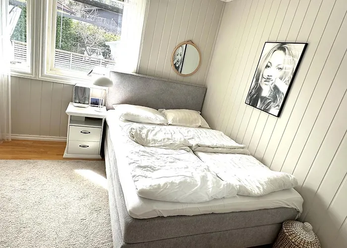 Modern Large House In Stavern With Sea View, Close To Beaches, Large Garden And Pool Villaer Larvik