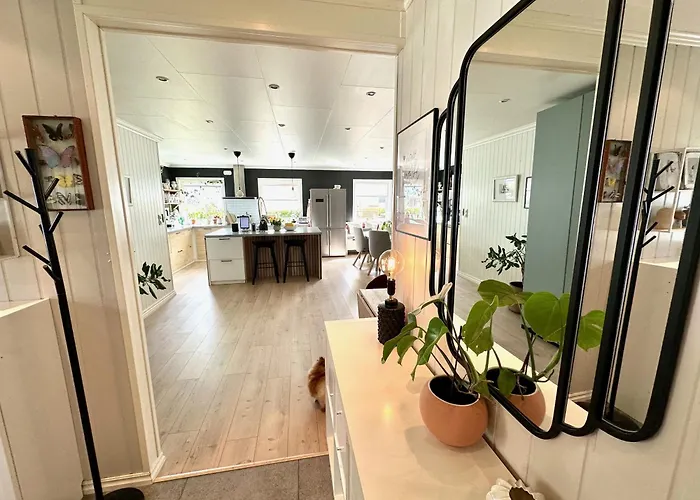 Modern Large House In Stavern With Sea View, Close To Beaches, Large Garden And Pool * Larvik