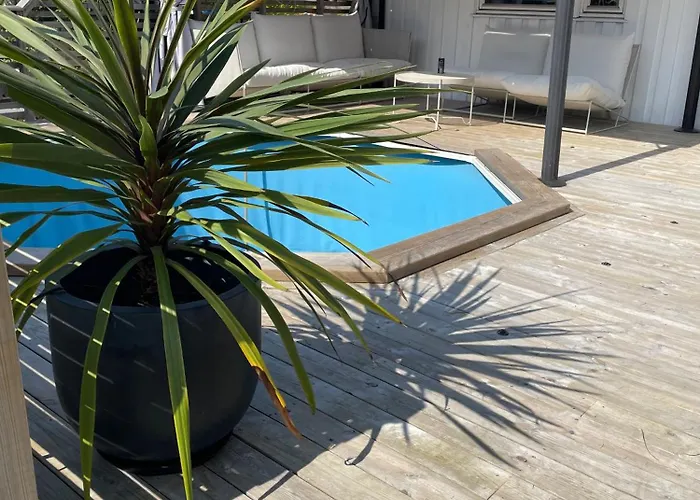 Villaer Modern Large House In Stavern With Sea View, Close To Beaches, Large Garden And Pool *